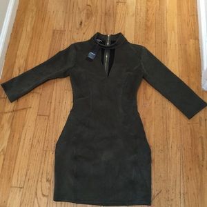 Bebe Bodycon Choker Dress (XS/TP)